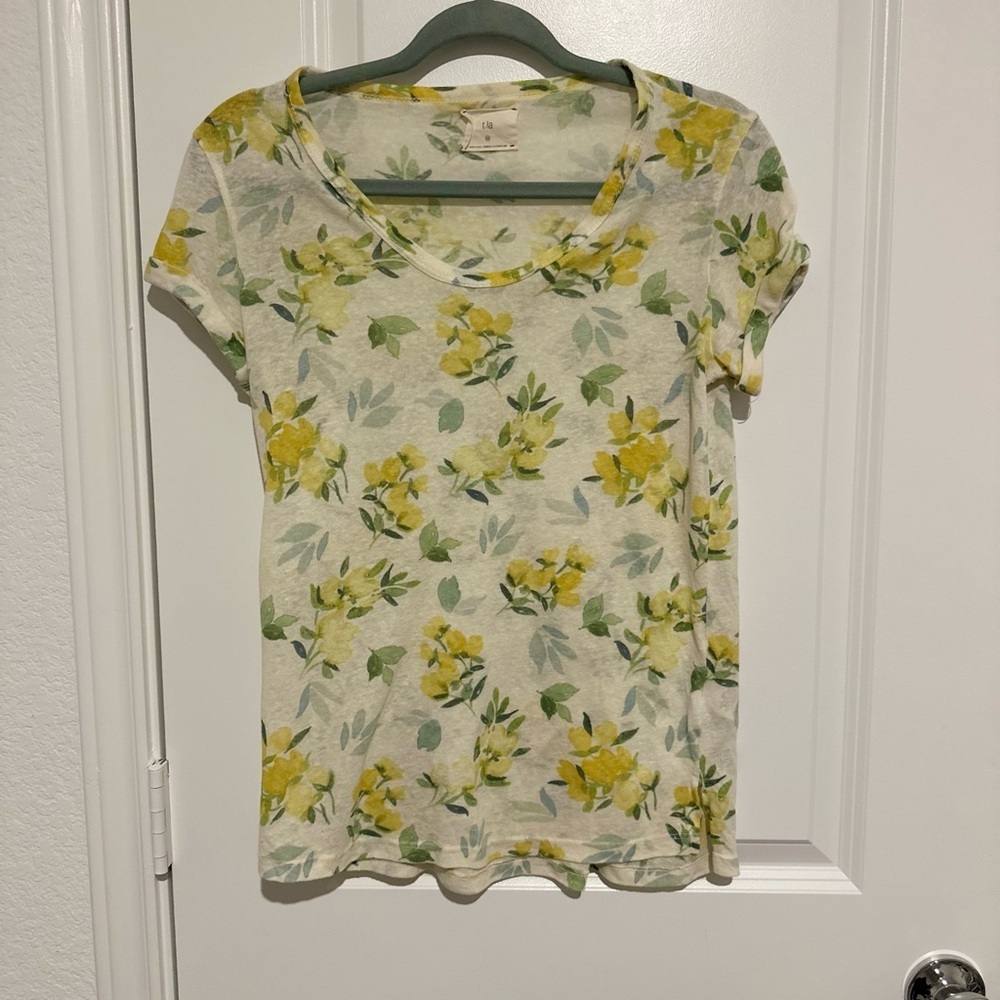 T.La Anthropologie Floral Print Shortsleeve Top